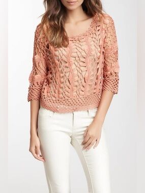 NWT Missa Peach Crochet Open-Knit Scoop Neck Crop Sweater—Size Large